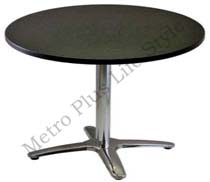 round-restaurant-table